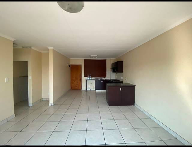 2 BEDROOM FLAT TO LET IN SEA VIEW